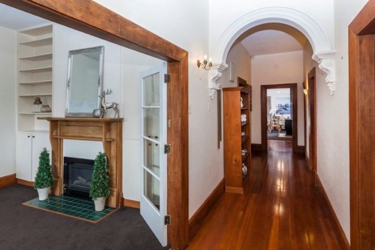 Photo of property in 244 Edgeware Road, Edgeware, Christchurch, 8013