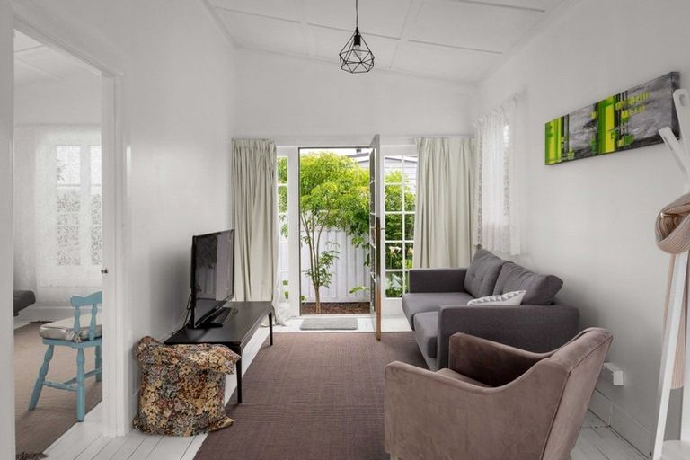 Photo of property in 9 George Street, Paeroa, 3600