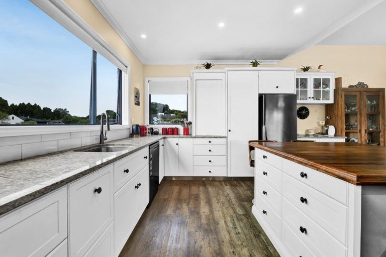 Photo of property in 69f Karamea Street, Whalers Gate, New Plymouth, 4310