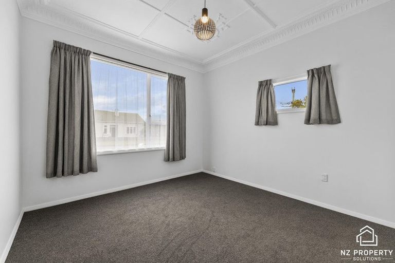Photo of property in 53 Cranley Street, Saint Kilda, Dunedin, 9012