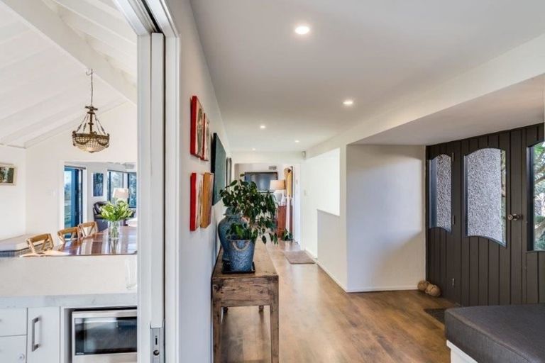 Photo of property in 194 Durham Drive, Havelock North, 4130