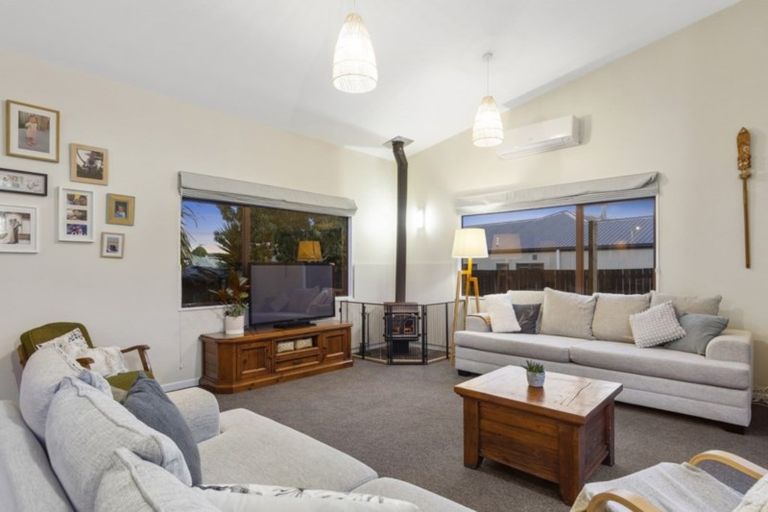 Photo of property in 47 Katerini Grove, Papamoa Beach, Papamoa, 3118