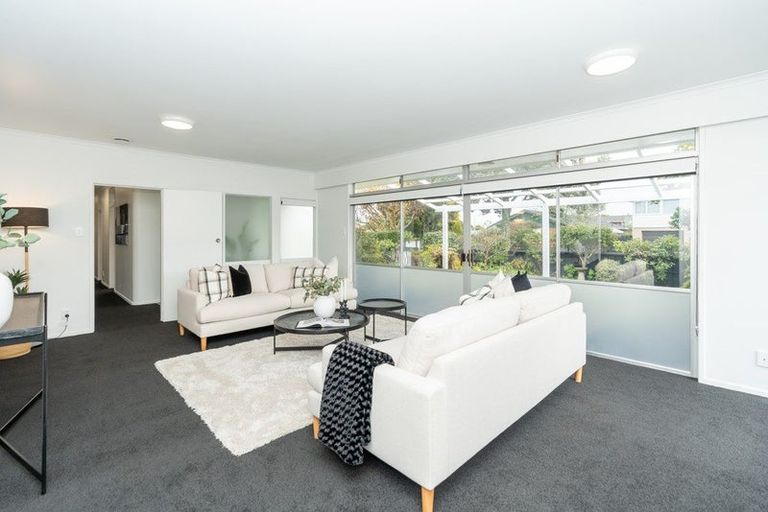 Photo of property in 2 Clements Crescent, Queenwood, Hamilton, 3210
