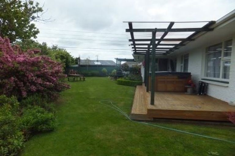 Photo of property in 379a Greers Road, Bishopdale, Christchurch, 8053