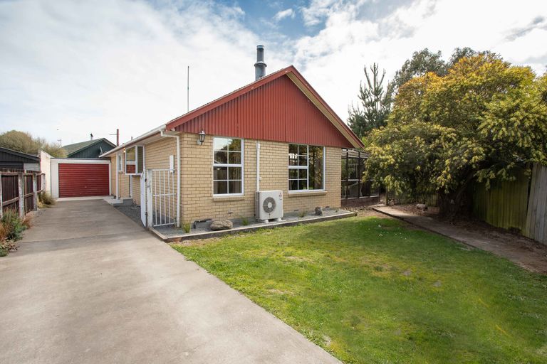 Photo of property in 3 Pateley Lane, Aranui, Christchurch, 8061
