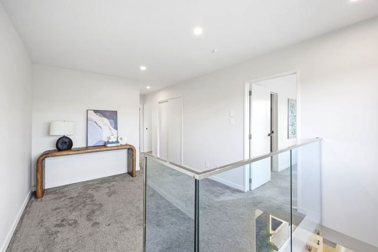 Photo of property in 38a Dale Crescent, Pakuranga, Auckland, 2010