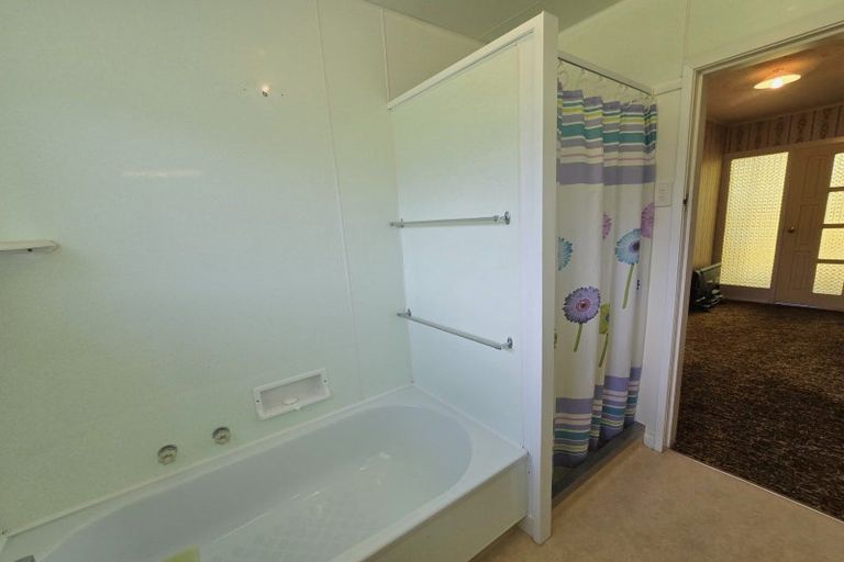 Photo of property in 44 Aylmer Street, Ross, 7812