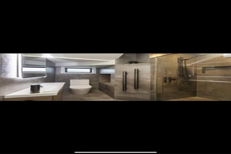 Photo of property in 26b Cornwall Road, Lyttelton, 8082