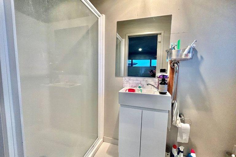 Photo of property in 3 Mcnaughton Place, Onekawa, Napier, 4110