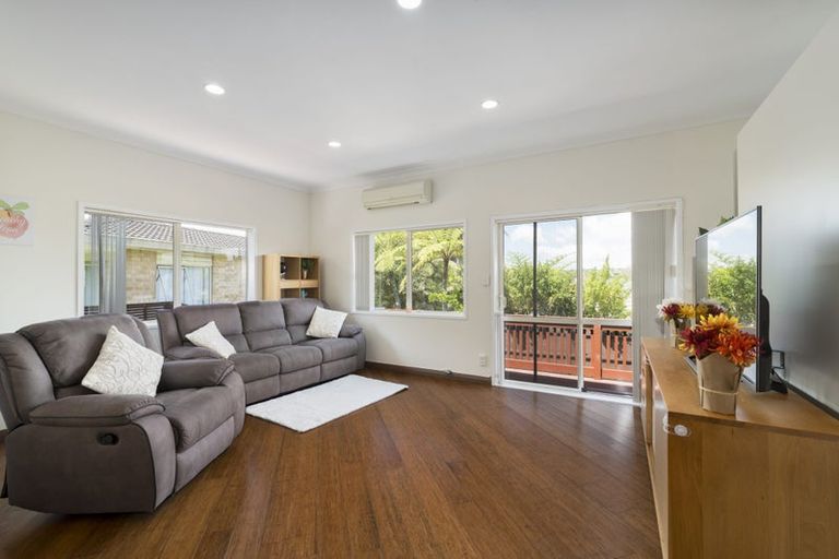 Photo of property in 25c Buscomb Avenue, Henderson, Auckland, 0610