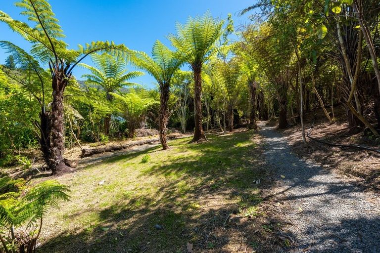 Photo of property in 7104 Kenepuru Road, Raetihi, Marlborough Sounds, 7282