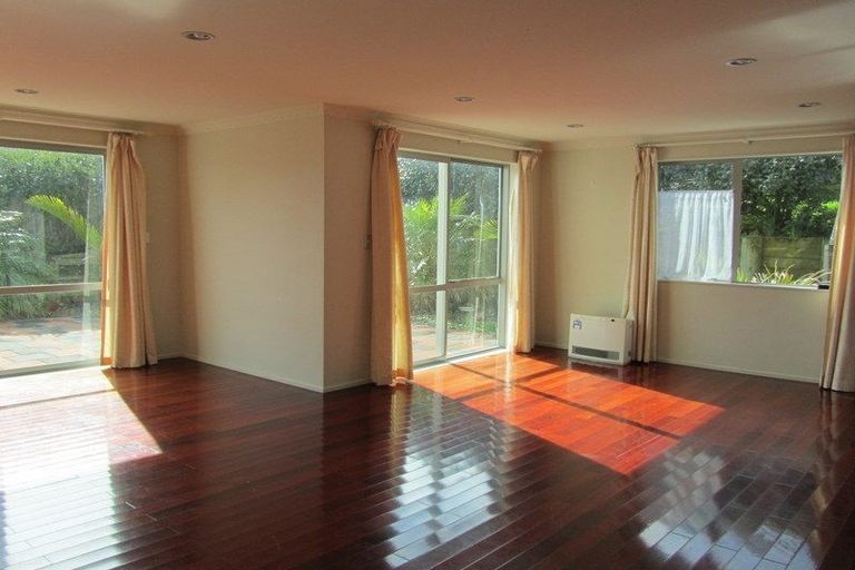 Photo of property in 27 Kilkelly Avenue, Pinehill, Auckland, 0632