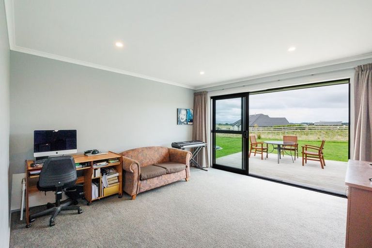 Photo of property in 21 Meavy Lane, Ashhurst, Palmerston North, 4470