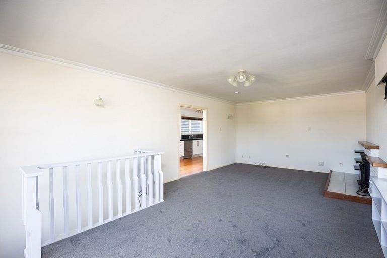 Photo of property in 56 Wallath Road, Westown, New Plymouth, 4310