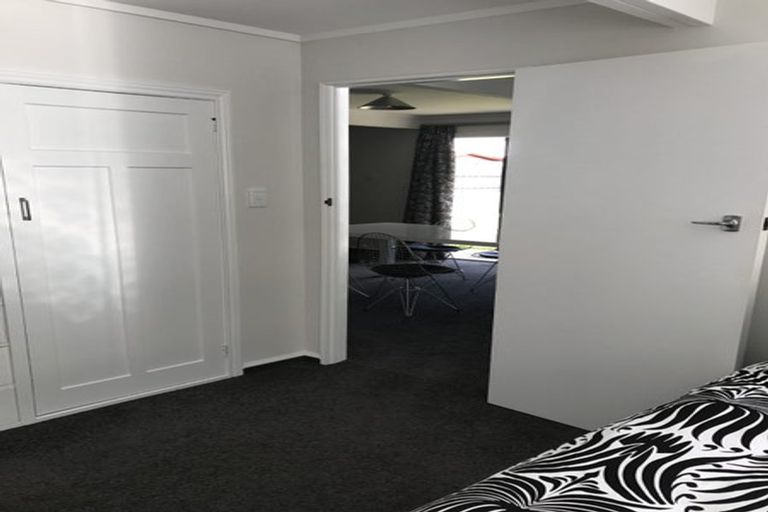 Photo of property in 70 Cutfield Road, New Plymouth, 4310
