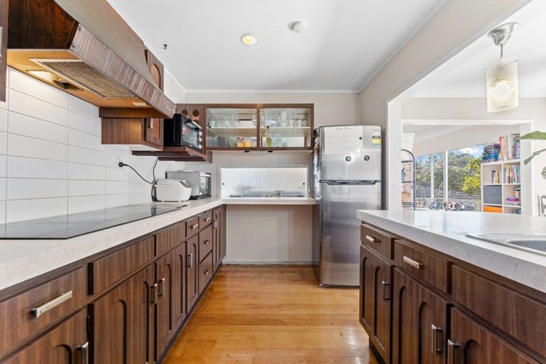 Photo of property in 62a Te Atatu Road, Te Atatu South, Auckland, 0610