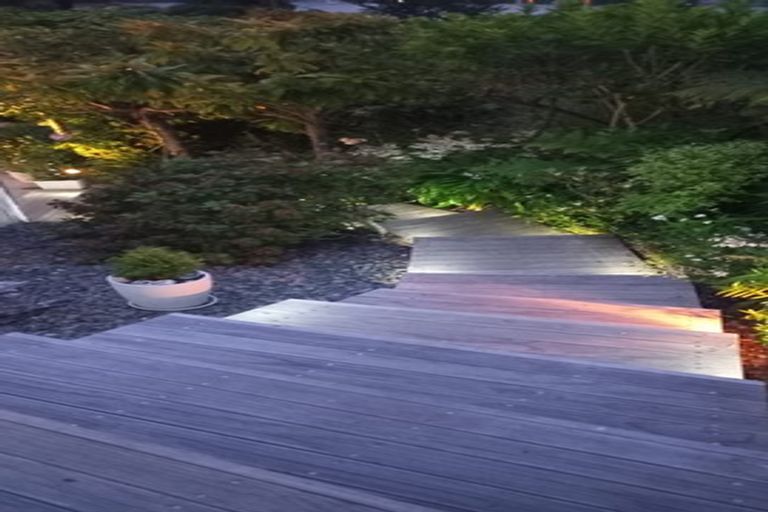 Photo of property in 7 Finlay Grove, Waikawa, Picton, 7220