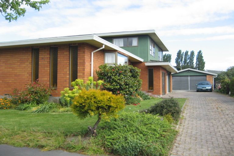 Photo of property in 1/17a Brogar Place, Casebrook, Christchurch, 8051