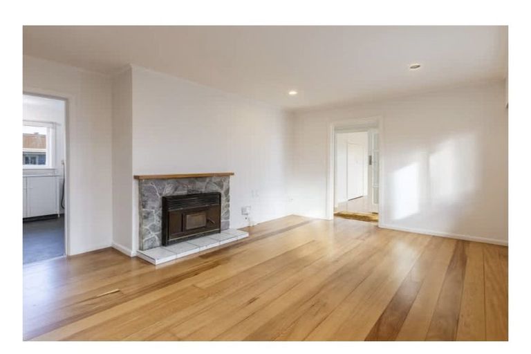 Photo of property in 1/11 Meeanee Quay, Westshore, Napier, 4110