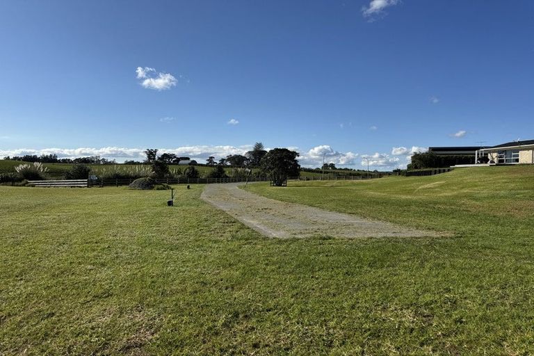 Photo of property in 17 Goble Road, Clarks Beach, 2679