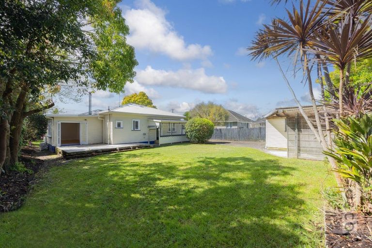 Photo of property in 6 Albert Street, Riverhead, 0820