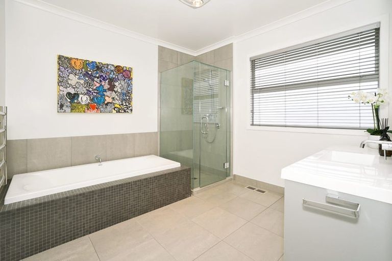 Photo of property in 9 Callard Place, Riverlea, Hamilton, 3216