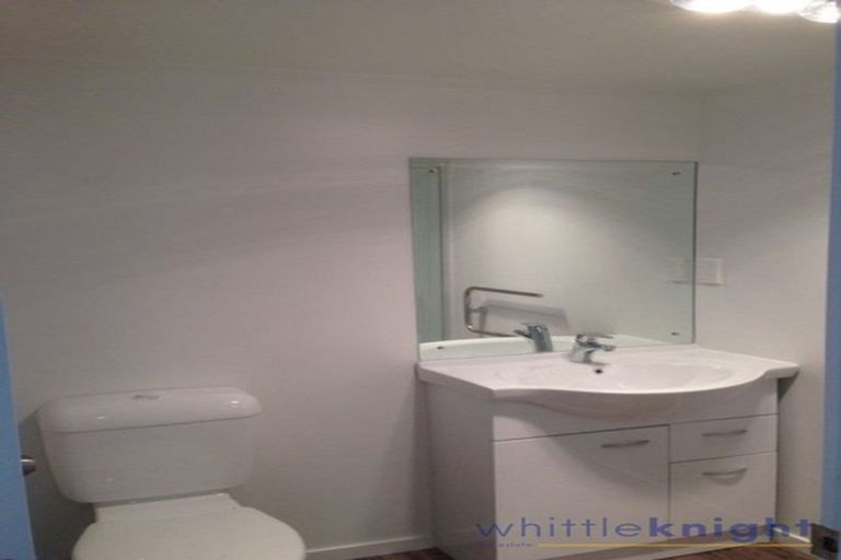 Photo of property in 100 Suva Street, Upper Riccarton, Christchurch, 8041