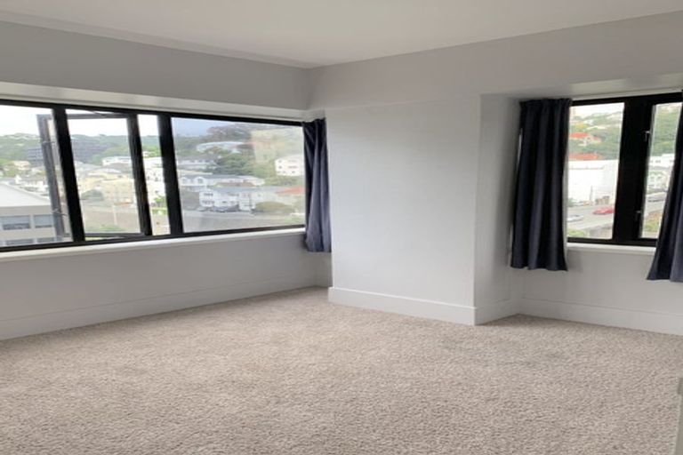Photo of property in St Peters Apartments, 5d/192 Willis Street, Te Aro, Wellington, 6011