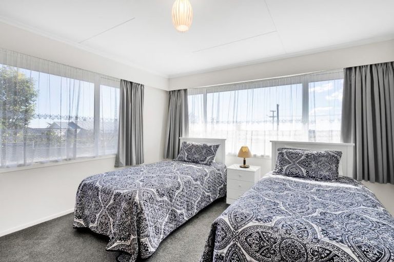 Photo of property in 78 Queens Road, Glen Avon, New Plymouth, 4312