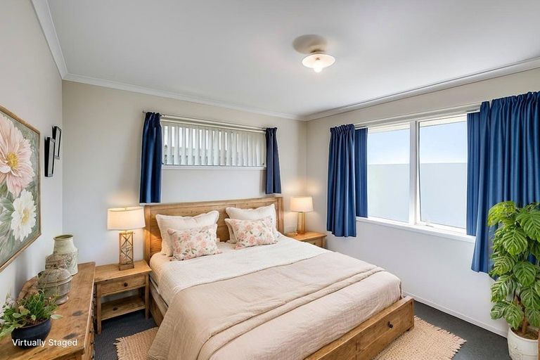 Photo of property in 17d Meeanee Road, Taradale, Napier, 4112