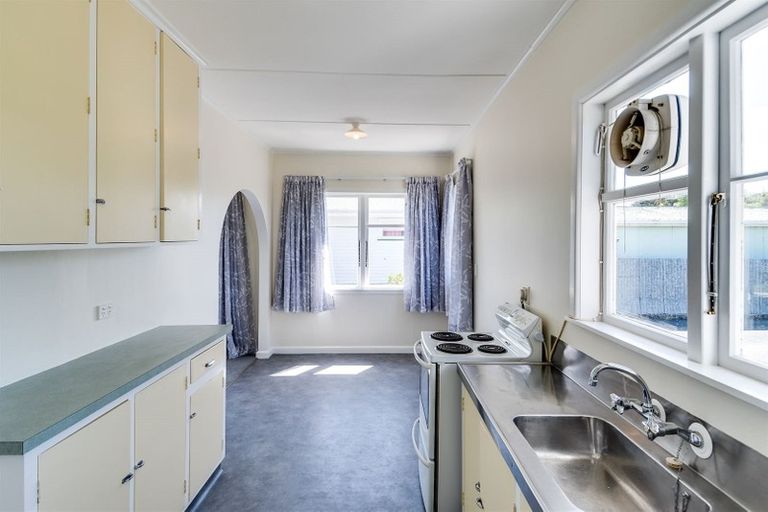 Photo of property in 3 White Street, Taradale, Napier, 4112