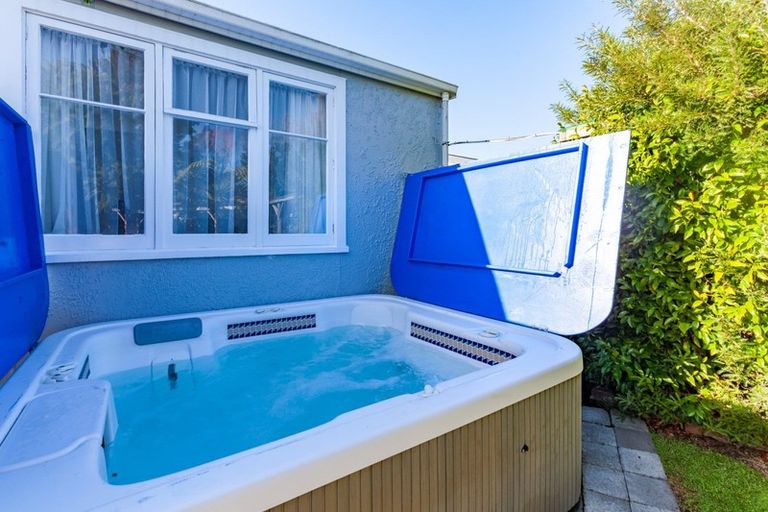 Photo of property in 205 Tudor Avenue, Mayfair, Hastings, 4122