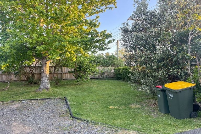 Photo of property in 101 Flanshaw Road, Te Atatu South, Auckland, 0610