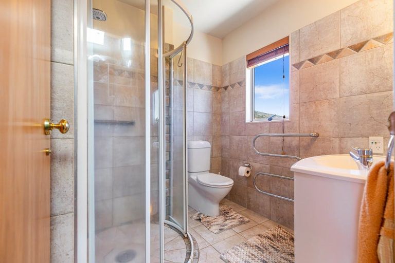 Photo of property in 9 Brigantine Drive, Beach Haven, Auckland, 0626