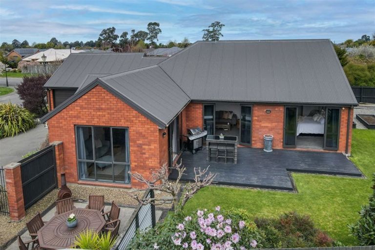 Photo of property in 20 Rembrandt Drive, Rolleston, 7614