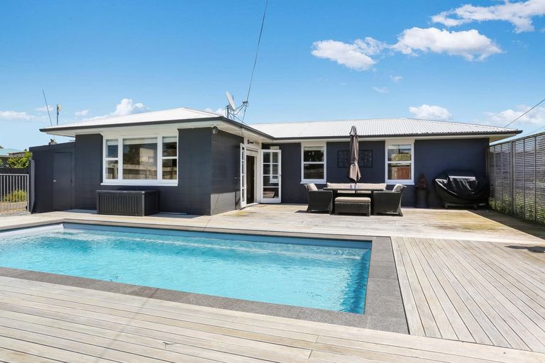 Photo of property in 1191 East Coast Road, Whakatiwai, Pokeno, 2473