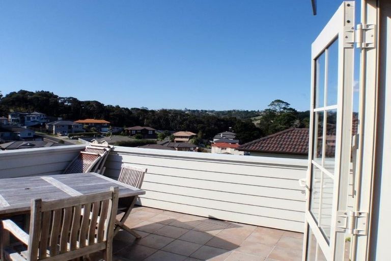 Photo of property in 22 Virginia Street, Henderson, Auckland, 0612