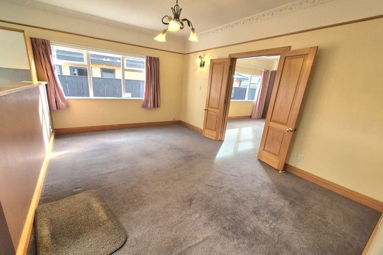 Photo of property in 22 Rossiter Avenue, Waterloo, Lower Hutt, 5011