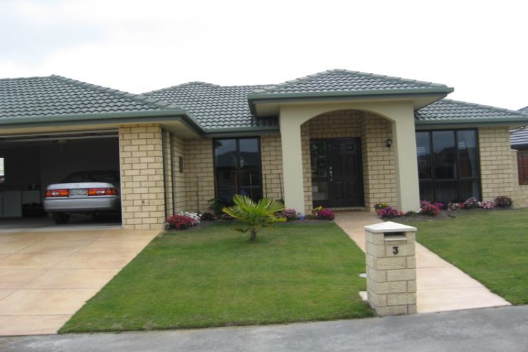 Photo of property in 3 Montego Close, Shirley, Christchurch, 8052