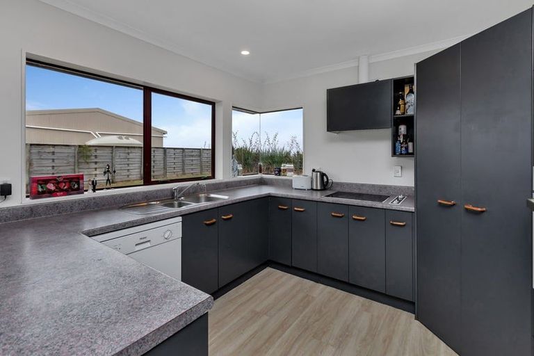 Photo of property in 120 North Camp Road, Waipu, 0582