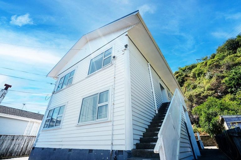 Photo of property in 2/72b Ira Street, Miramar, Wellington, 6022