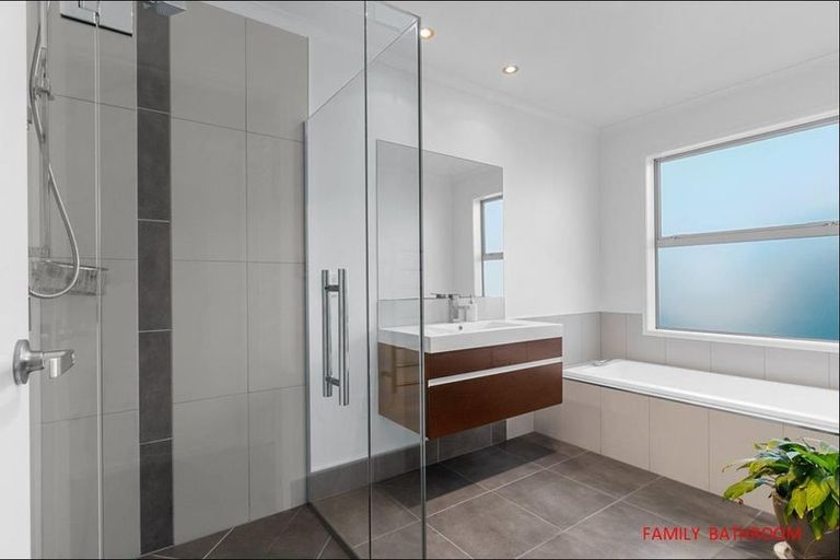 Photo of property in 377 One Tree Point Road, One Tree Point, 0118