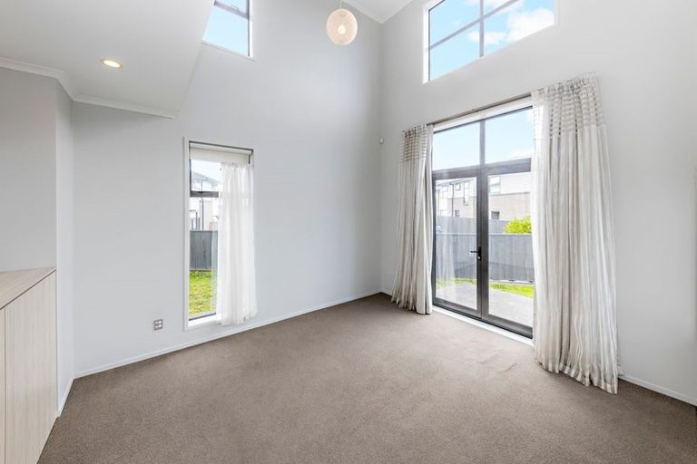 Photo of property in 18 Hirimate Place, Flat Bush, Auckland, 2019