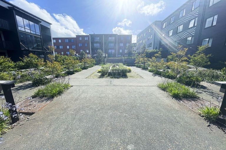 Photo of property in 102/25 Potter Avenue, Northcote, Auckland, 0627