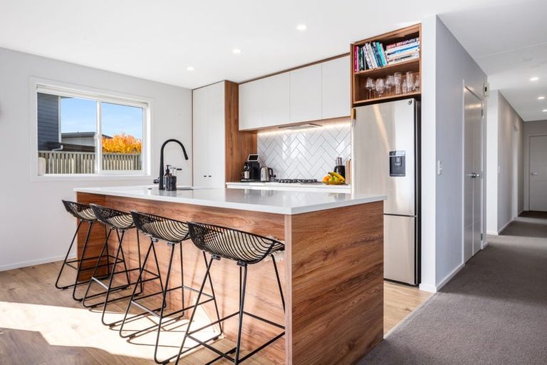 Photo of property in 156 Navigation Drive, Whitby, Porirua, 5024