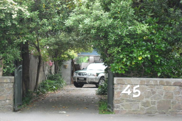 Photo of property in 45 Wiggins Street, Sumner, Christchurch, 8081