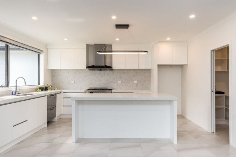 Photo of property in 14 Sydney Place, Flagstaff, Hamilton, 3210