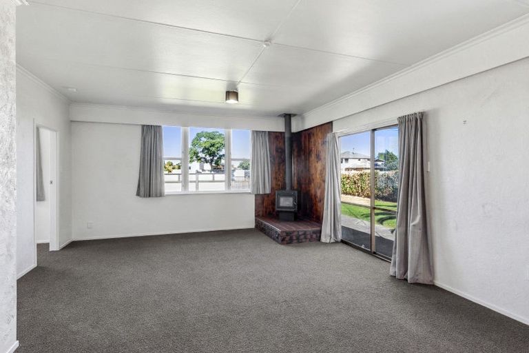 Photo of property in 120 Queen Street West, Levin, 5510
