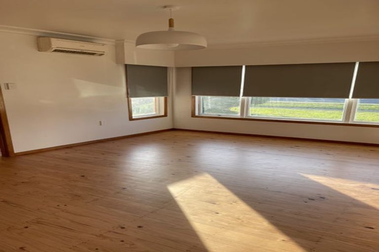 Photo of property in 35 Sandspit Road, Waiuku, 2123