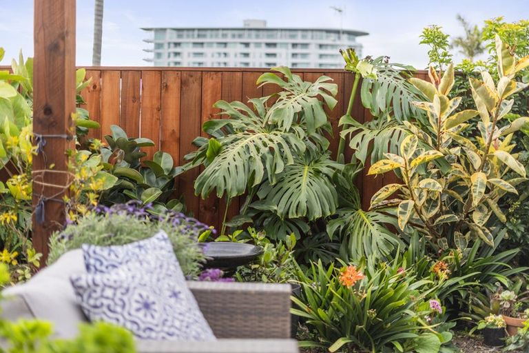 Photo of property in 1/16 Riverside Road, Orewa, 0931